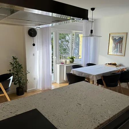 Daire Crassula Aurea *